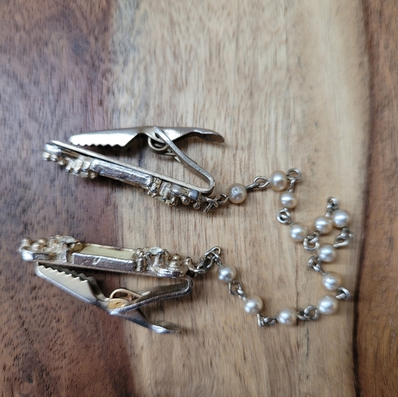 Vintage Sweater Clips - Picture 4 of 6